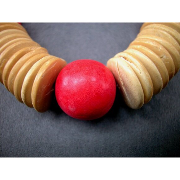 Chunky Red & Beige Wooden Bead Necklace With Gold-Tone Clasp - Picture 2 of 3